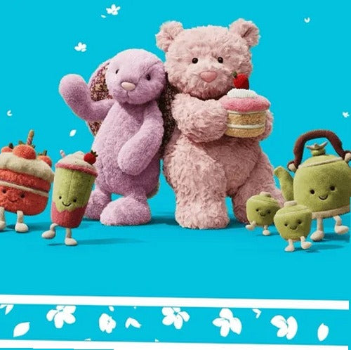 Leola Bear with Strawberry Cake